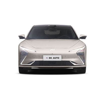 IMMotors L7 Electric Sedan AWD Ruang besar kenyamanan mewah untuk keluarga
