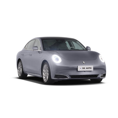 ORA Lightning Cat Limousine Mobil Listrik 180Km/jam 555-705km Endurance Medium Purely Electric