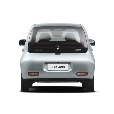Ora White Cat 305km 401km Sedan listrik 5 pintu 4 kursi hatchback untuk gadis