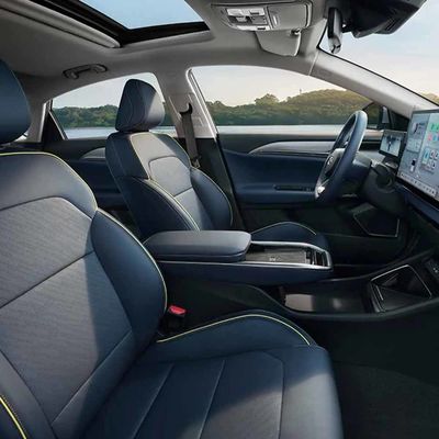 2024 China Geely Geometry G6 Mobil Listrik Baru Geely Geometry G6 EV Mobil Baterai Tinggi Hidup Kontrol Pusat Layar besar