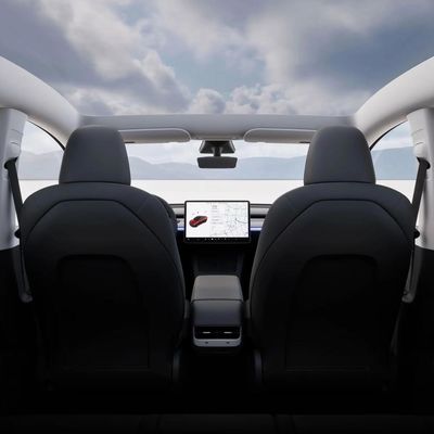 2024 Tesla Model Y New Energy Electric Car Baterai besar All Wheel Drive Jangka panjang