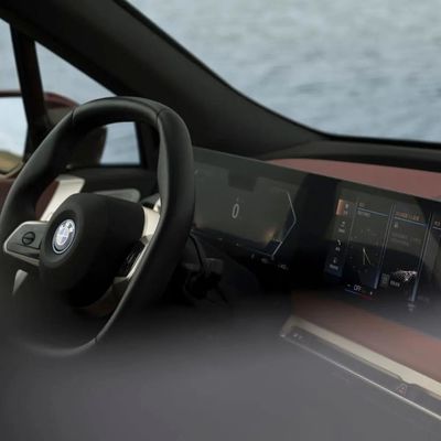 2023 BMW ix M60 xdrive40 xdrive50 listrik SUV mewah memiliki jangkauan 665km