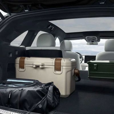 Xiaopeng G9 570 PLUS 570km Jarak Panjang Kendaraan Listrik Energi Baru 4 Roda 5 Kursi SUV EV Car