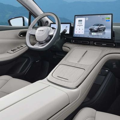 China Electric Car Gac Aion S Plus Kecepatan tinggi 130km/h 460km Sedan Untuk penggunaan pribadi