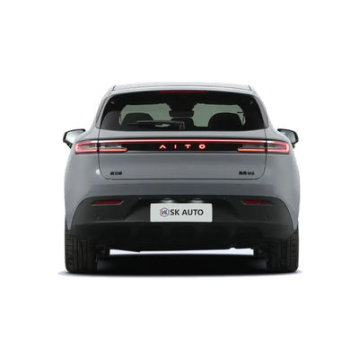2024 AITO M5 Kendaraan energi baru Mobil listrik murni 272HP 5 pintu 5 kursi Jangkauan 602KM