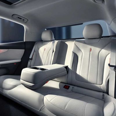 Mobil listrik hibrida berkecepatan tinggi Geely LYNK&amp;CO 07 EM-P 2024 Ev Mobil REEV LYNKCO 07 EM-P