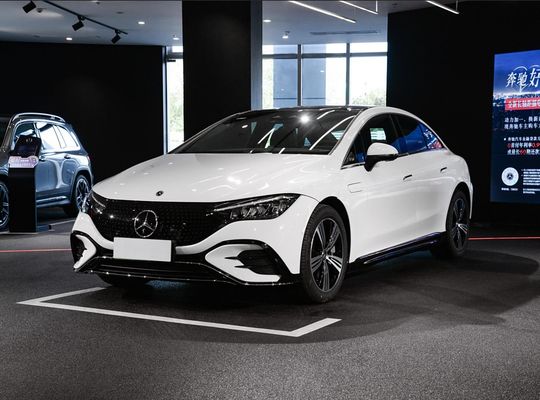 2025 Model Baru Mercedes Luxury EV 0 Emisi 681km Jangkauan 0,62h Pengisian Listrik Sedan EQE