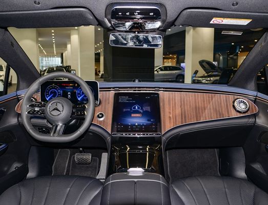 2025 Model Baru Mercedes Luxury EV 0 Emisi 681km Jangkauan 0,62h Pengisian Listrik Sedan EQE