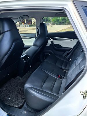 Used Range 400km 160kW Electric SUV Weltmeister Mobil bekas Kondisi baik Low Mileage Hitam