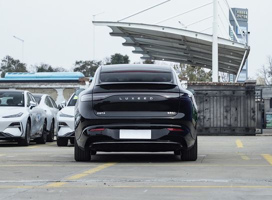 LXUCEED 0.25hrs Waktu pengisian cepat Mobil listrik cerdas RWD / AWD untuk pengalaman mengemudi yang kuat