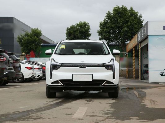 NETA U 401km Range Warna Putih Mobil bekas dengan Motor 120kW Mobil Listrik Terbaik untuk Mengemudi Gurun 2023