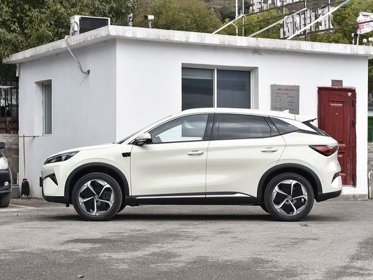 150kW BYD Electric Car Samrt Driving 2025 Model Baru Yuan Plus Fast Charging EV Ruang Besar untuk Keluarga dengan Atap Matahari