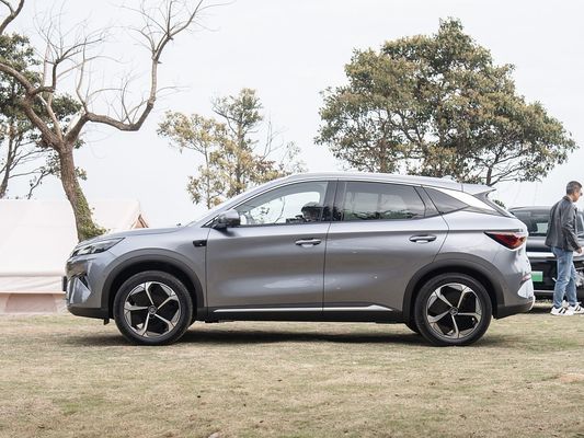 2025 Model Baru BYD EV 4455mm Panjang Yuan Plus Mobil Listrik Bebas Pajak SUV Listrik Penuh Dengan Langit-langit Besar