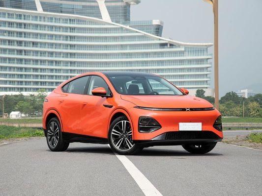 2025 Xpeng G6 yang kuat dengan kapasitas baterai 68,5/80,8 KWh dan waktu pengisian cepat 0,2 jam dengan jangkauan panjang