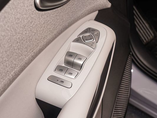 2025 Hot Selling Model Baru BYD Sealion 05EV Kendaraan Listrik Fast Charging 520KM Long Range EV dengan Sunroof