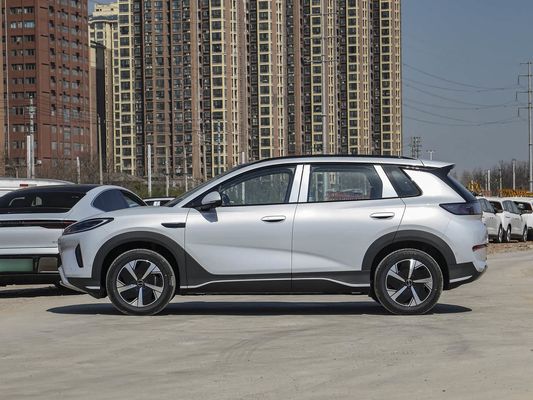 Layar sentuh Fitur interior Mobil EV BYD Model 2025 dengan atap surya dan baterai 60,9kWh Energi pengisian cepat Kendaraan listrik Hot selling