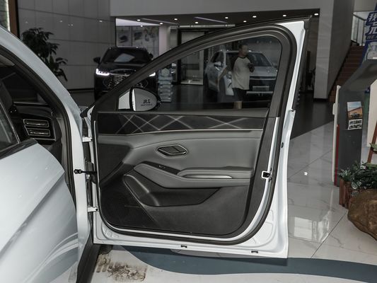 2025 BYD Electric Car Qin L EV Multi-link Independent Suspension Fast Charging Model Baru Hot Sale dengan Sunroof