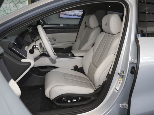 2025 Kekuatan Han L BYD Kendaraan listrik dengan daya maksimum 500 KW dan timer kulit 1000V Tegangan tinggi cepat mengisi daya