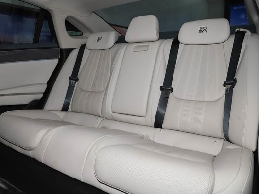 2025 Kekuatan Han L BYD Kendaraan listrik dengan daya maksimum 500 KW dan timer kulit 1000V Tegangan tinggi cepat mengisi daya