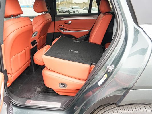 2025 BYD Kendaraan Listrik Baru untuk Kinerja Tang L 810kW Daya AWD Fast Charging 1000w/h 600km Range Long Range 7 Seat dengan Sunroof