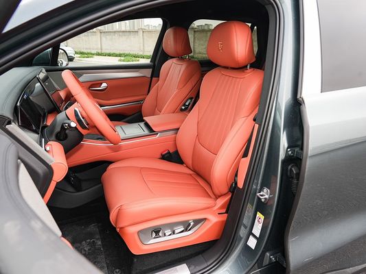 2025 BYD Kendaraan Listrik Baru untuk Kinerja Tang L 810kW Daya AWD Fast Charging 1000w/h 600km Range Long Range 7 Seat dengan Sunroof