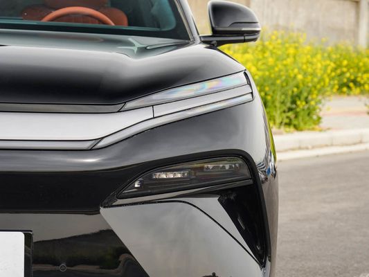 2025 BYD Kendaraan Listrik Baru untuk Kinerja Tang L 810kW Daya AWD Fast Charging 1000w/h 600km Range Long Range 7 Seat dengan Sunroof