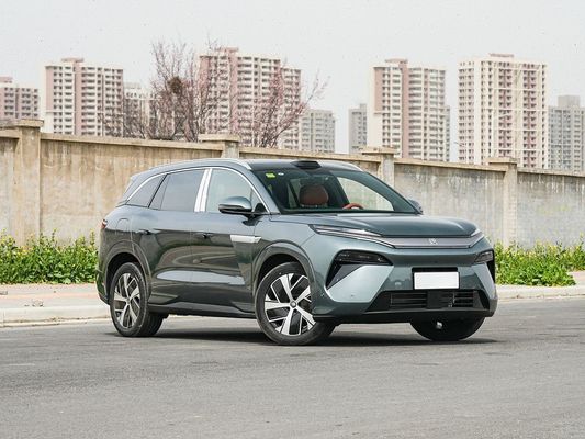 New Hot Selling BYD EV Car 2025 Model 100,5 KWh Baterai Kapasitas dan Fast Charging 0,1 Jam 670KM Jangka Panjang 500kW Power Electric Car Ruang Besar untuk Keluarga 7 Tempat Duduk
