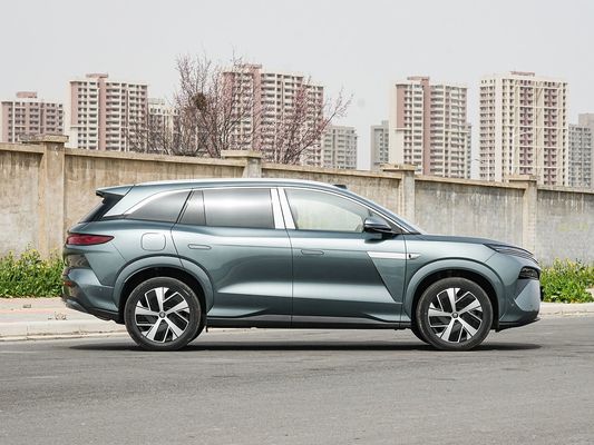 New Hot Selling BYD EV Car 2025 Model 100,5 KWh Baterai Kapasitas dan Fast Charging 0,1 Jam 670KM Jangka Panjang 500kW Power Electric Car Ruang Besar untuk Keluarga 7 Tempat Duduk