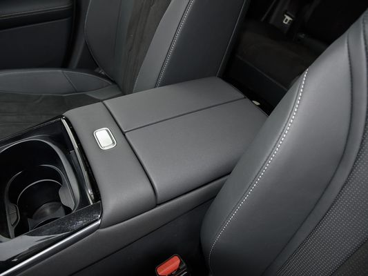 2025 Model Baru Honda S7 Hot Selling Kendaraan Listrik Baterai Besar 650km Jarak Panjang EV Pengisian Cepat dengan Sunroof