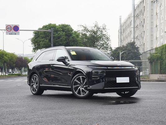 2025 Xpeng G9 Full Electric SUV 93.1kWh Baterai Kapasitas 423kW Max Motor Power 680km Jangka Panjang dan Pengecoran Cepat dengan Sunroof
