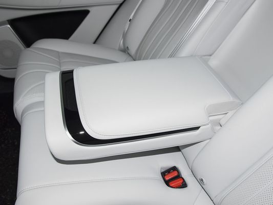 2025 Xpeng G9 Full Electric SUV 93.1kWh Baterai Kapasitas 423kW Max Motor Power 680km Jangka Panjang dan Pengecoran Cepat dengan Sunroof