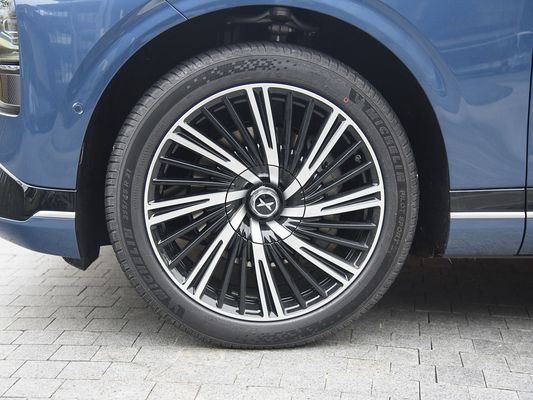 Maksimalkan pengalaman berkendara Anda dengan Xpeng G9 Fast Charging Electric Vehicle Max Motor Torque 695N.m Max Motor Power 423kW Max Speed 200km/h