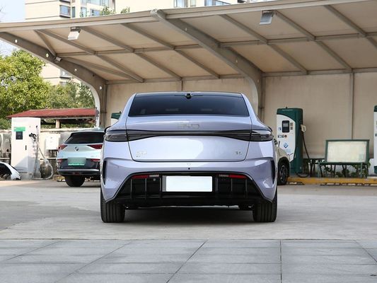 2025 BYD Kendaraan Listrik Seal EV Smart Model 650KM Jangka Panjang 80.64kWh Baterai Fast Charging Hot Sell dengan Sunroof