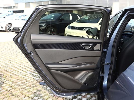 2025 BYD EV Car Seal AWD Performance Long Range 600KM Fast Charging Electric Car Four Wheel Drive Kendaraan listrik dengan atap matahari