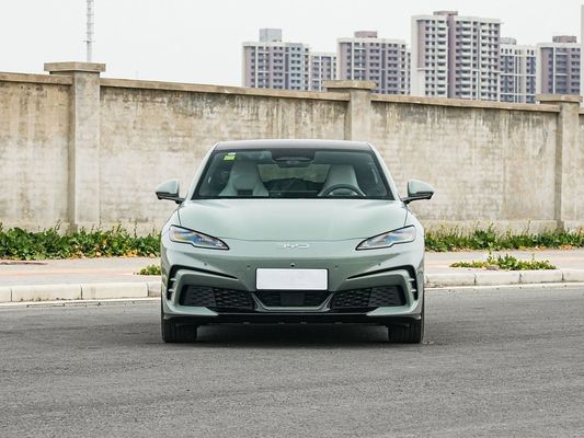 2025 BYD Electric Vehicle Seal 06GT Waktu pengisian cepat 0,33 Hrs dan Kinerja Jangka panjang 550KM Baterai besar dengan atap matahari untuk keluarga