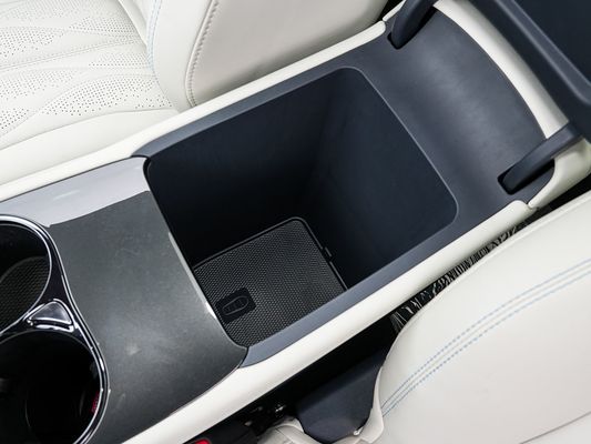 2025 BYD Electric Vehicle Seal 06GT Waktu pengisian cepat 0,33 Hrs dan Kinerja Jangka panjang 550KM Baterai besar dengan atap matahari untuk keluarga