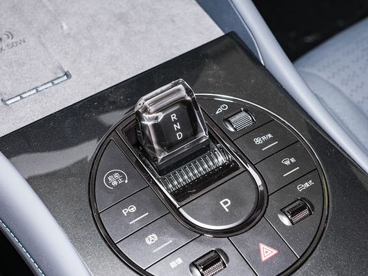 2025 BYD Electric Vehicle Seal 06GT Waktu pengisian cepat 0,33 Hrs dan Kinerja Jangka panjang 550KM Baterai besar dengan atap matahari untuk keluarga